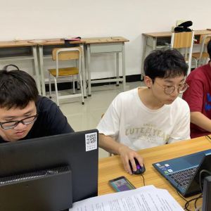 广东创新科技职业学院 返璞归真队 半决赛 ... ... ...